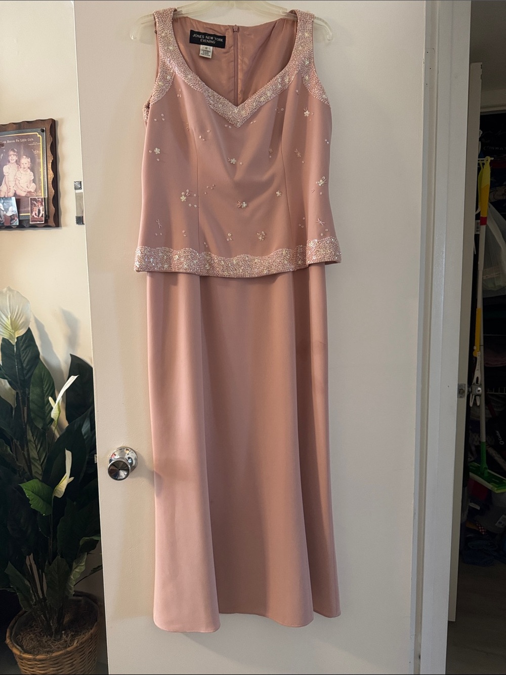 Jessica Howard Pink Beaded V-Neck Maxi Dress